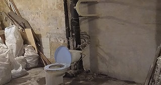 Демонтаж сантехкабины в панельном доме - цена от 1036 рублей | Сварной-Юрг